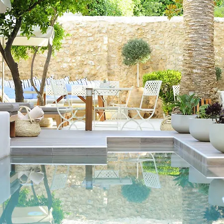 Pepi Boutique (adults Only) מלון דירות