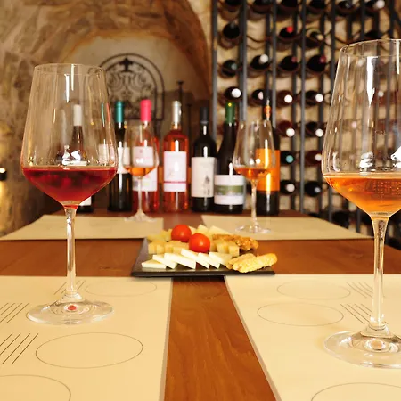 מלון דירות Pepi Boutique (adults Only) העיירה רתימנו