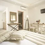 アパートホテル Pepi Boutique (adults Only) 4*