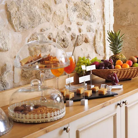 Ξενοδοχείο με διαμερίσματα Pepi Boutique (adults Only) 4*